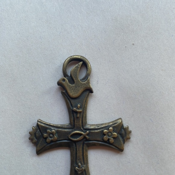 Antique color cross pendent - Picture 2 of 4